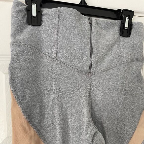 Free People Movement Leggings Size Small - Picture 5 of 10